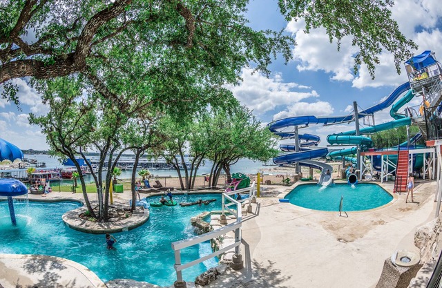 Laketravis Bungalow Free Waterpark Marina 