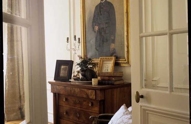 Large Classic Luxury Marais Pied-a-Terre 3 bed/2 bath - up to 6 guests - AirCon