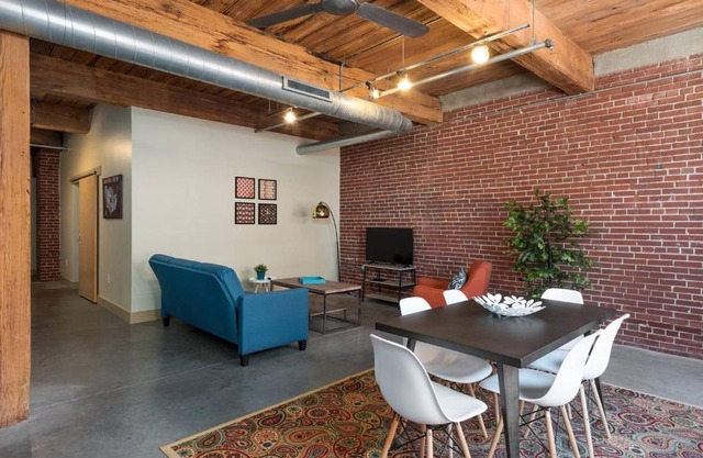 Large Downtown Renovated Loft