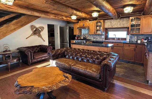 Lazy Bear Retreat at Talkeetna Lodge