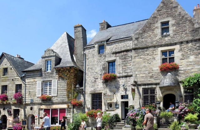 Moulin Neuf Rochefort Terre Persons 