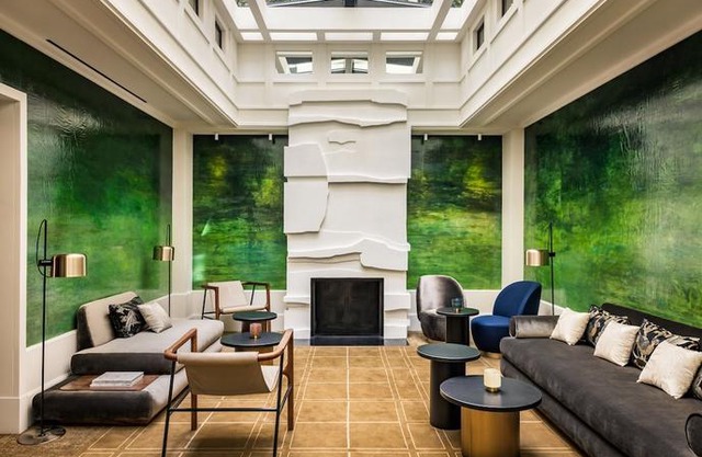 Le Saint Hotel Paris