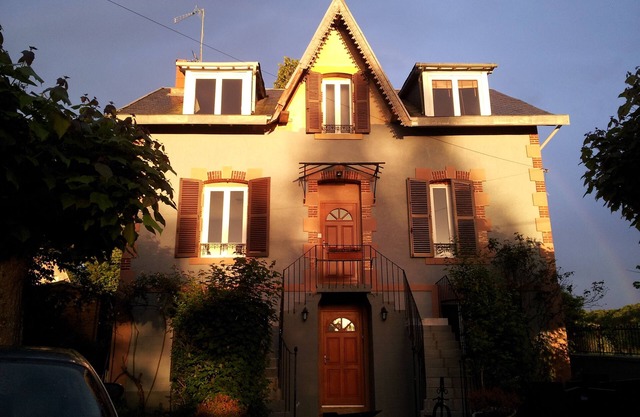 Les Buissonnets People The Morvan 