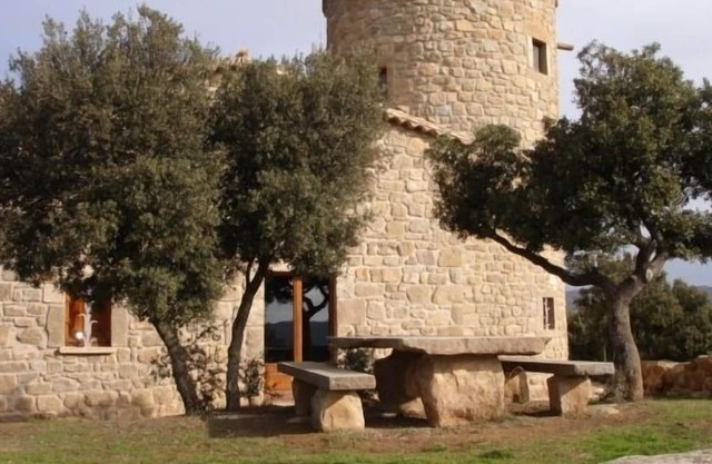 Cots De Lloberola People 
