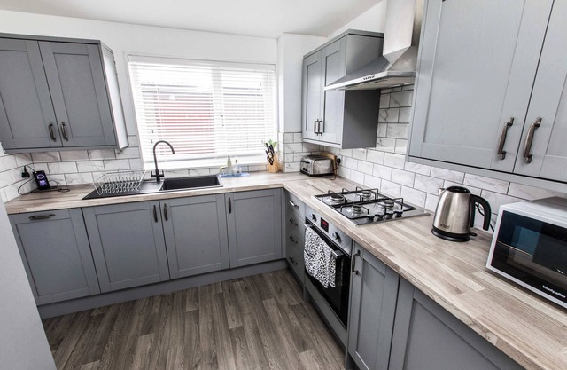 LetAway - Park View House, Whitby