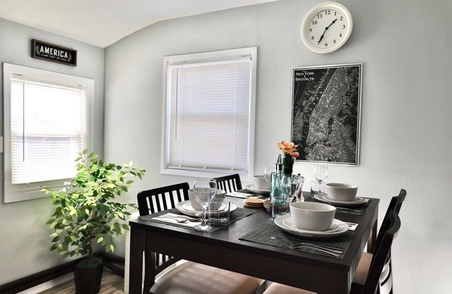 🗽Liberty Skyline 2BR City View 15 min. to NYC