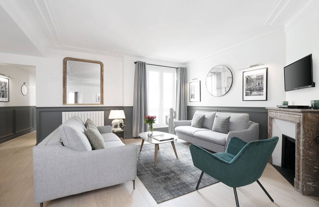 LivinParis | Luxury 3 Bedrooms Opera II