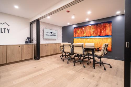 Lion Square Lodge South Vail 