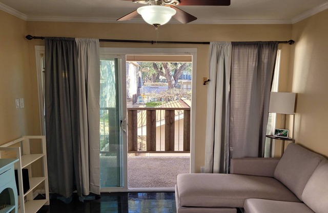 Lovely 2 bed 1 bath in the heart of Austin