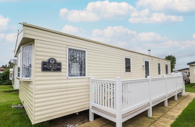 Caravan At Hopton Holiday Village Norfolk 