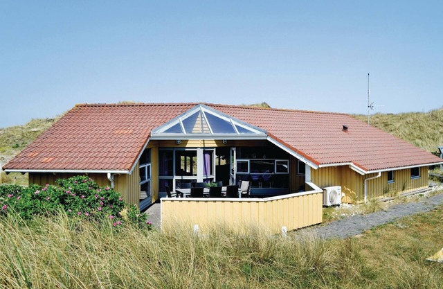Lovely home in Hvide Sande with sauna