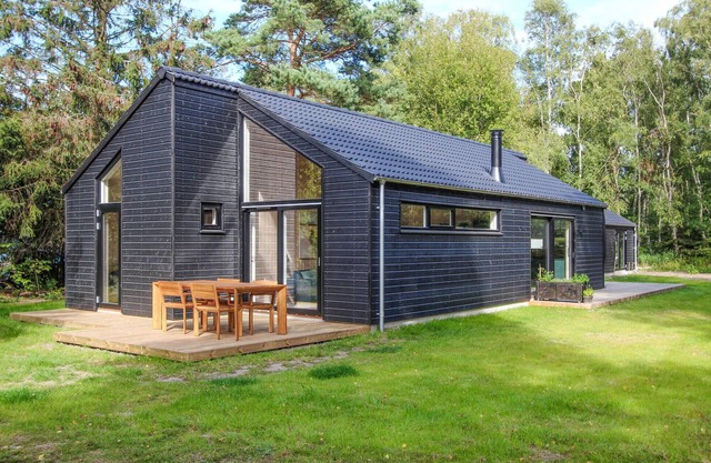 Lovely home in Samsø with WiFi