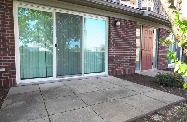 Lovely one bed one bath downtown Louisville