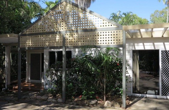 "LOYANG APARTMENT 3" in Arcadia