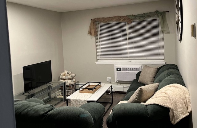 ✨Luxe 2BR In Tremont✨ Minutes to Downtown & Cleveland Hopkins Airport
