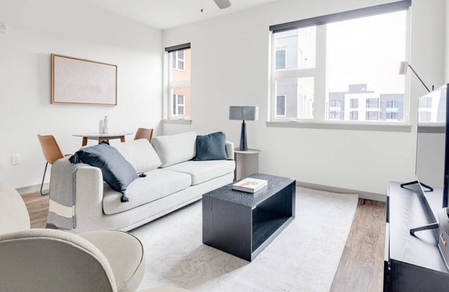 Luxe Ballard 1BR w/ Gym, BBQ & A+ Views, blocks to dining, by Blueground