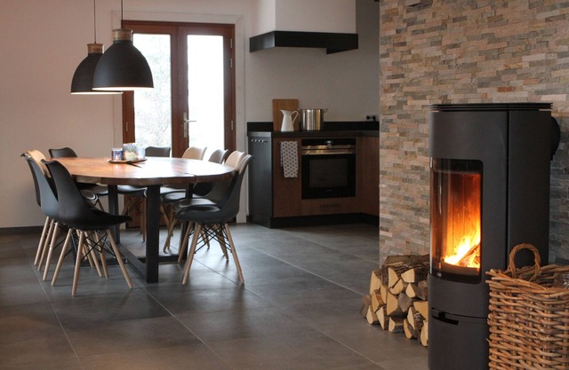 Cozy Chalet The Slopes Alpe 