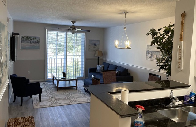 Luxury 1/1 condo in Cityplace West Palm Beach