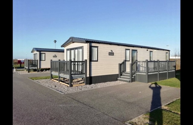 Holiday Lodge Elm Close 