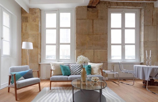 Luxury one bedroom, Heart of Marais
