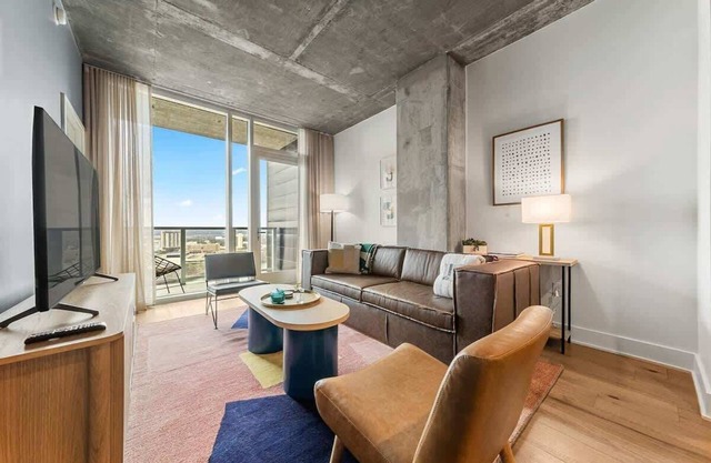 Luxury Rainey Condo w/Rooftop Pool & Views