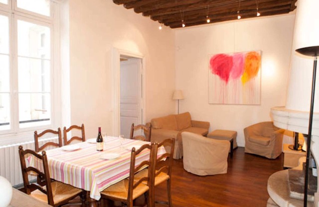 Magnificent 2-room apartment near Place des Vosges