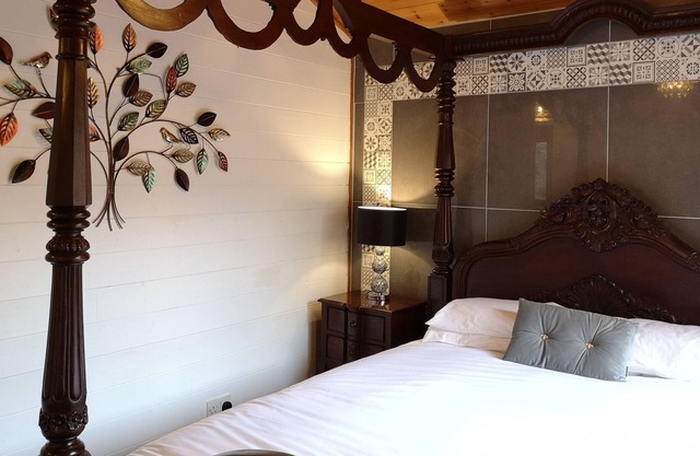 Magpie 4 Hot Tub Huntersmoon-Warminster-Bath-Salisbury