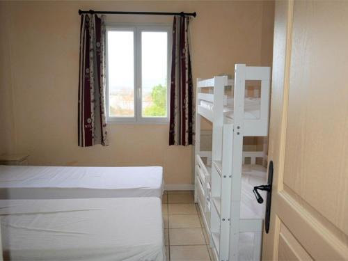 Villa Grospierres Persons 