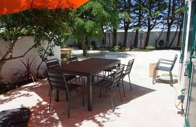 Maison Familiale avec Jardin, Piscine et Proche Plage à La Couarde-sur-Mer - FR-1-258-98