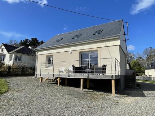 Carolles Pièces Personnes 