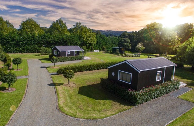Matakana Country Cottage 