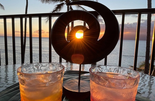 May 2026 Discounted! Oceanfront Top Floor Corner Condo- Spectacular Lanai Views!