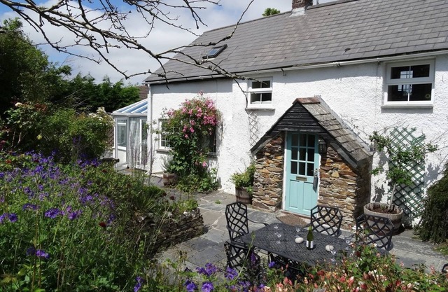 Mays Cottage St Issey 
