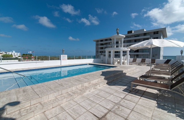 Miami Beach Luxury Condo, W/Private Terrace (301)