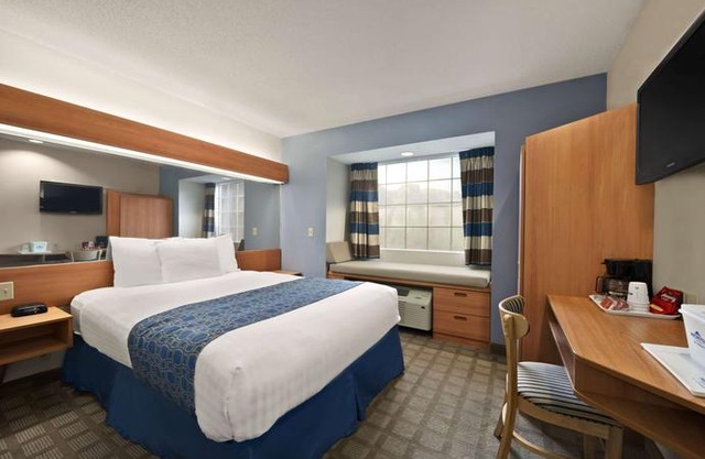 Microtel Inn 