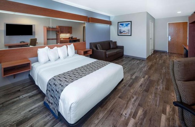 Microtel Inn & Suites by Wyndham Tracy