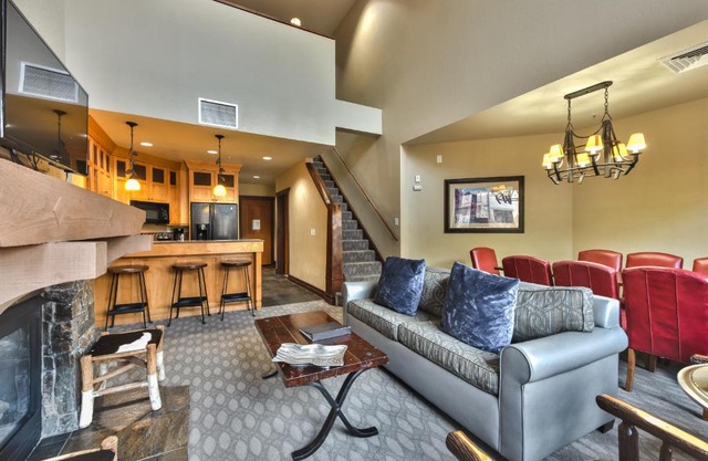 Miners Club Loft 