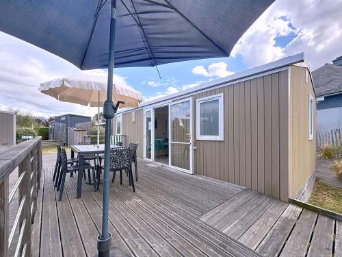 Jullouville Pièces Personnes 