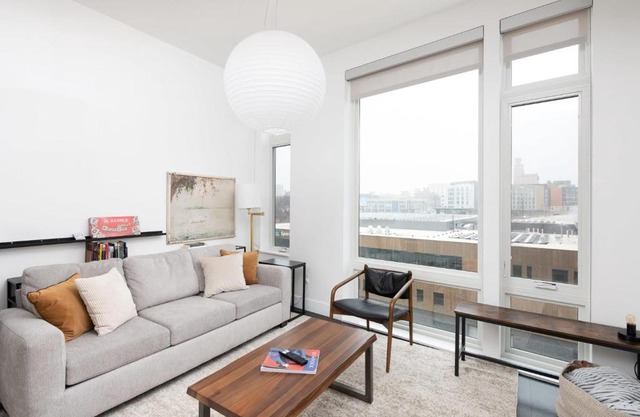 Flexhome Skywalk Fiserv Rooftopgymparking 