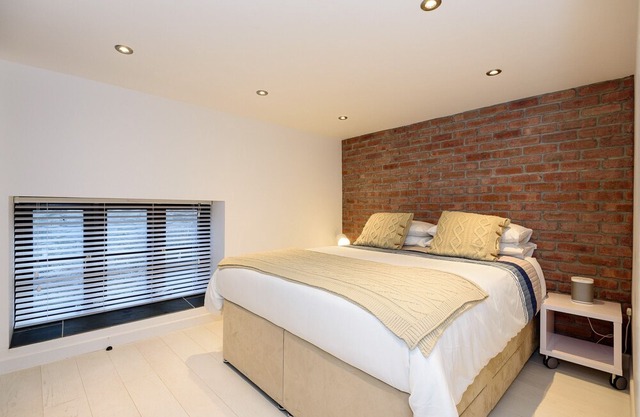 Modern apartment in the heart of Looe town