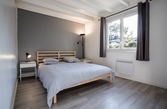 Modern comfortable villa with heated pool in 7 minutes from the beaches and 4 golf