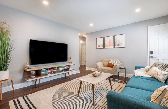 The Love Shack East Side 