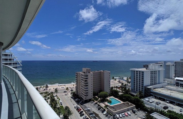 Modern Luxury Beach Hotel Large 2 Bedroom with Views + 4 Private Balconies