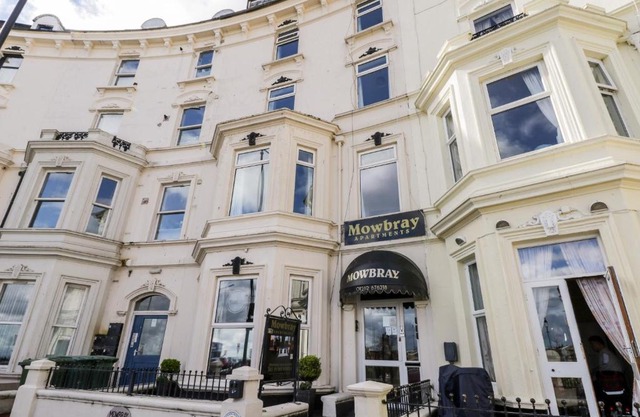 Mowbray Bridlington 