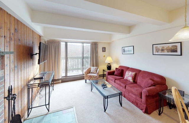 Mt Green 2-F04 in Killington