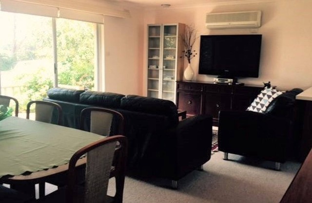 Mum's At Cowes the perfect budget friendly famo;y getaway.