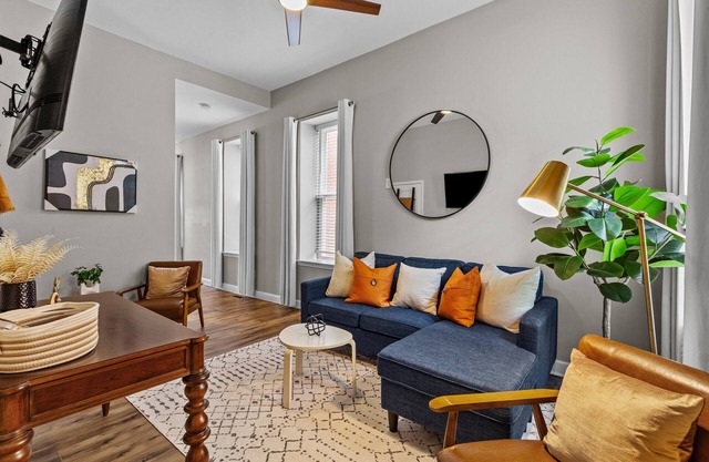 Designer Townhome Of Side Jz Rentals 
