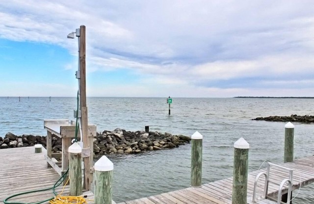 Navy Cove Harbor 1203-It's the Locals Favorite time of Year! Find Out Why ~Book Now