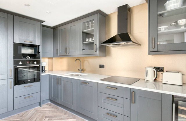 New Build City of London 2BR w/Concierge, nr Tower Hill, by Blueground