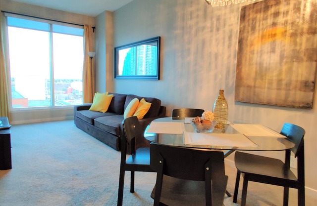 New Downtown apartment by Stampede ground BMO Saddle Dome